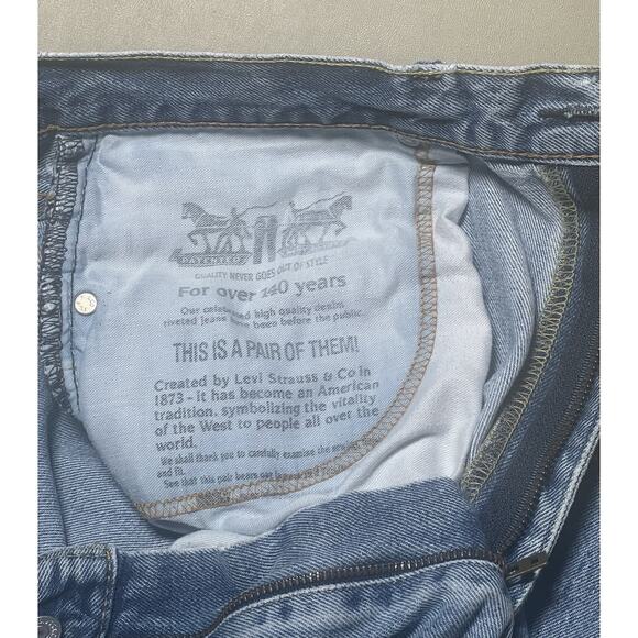 Levi Strauss & Co Original Riveted 550 Men’s W36 L32 Blue - Picture 3 of 5